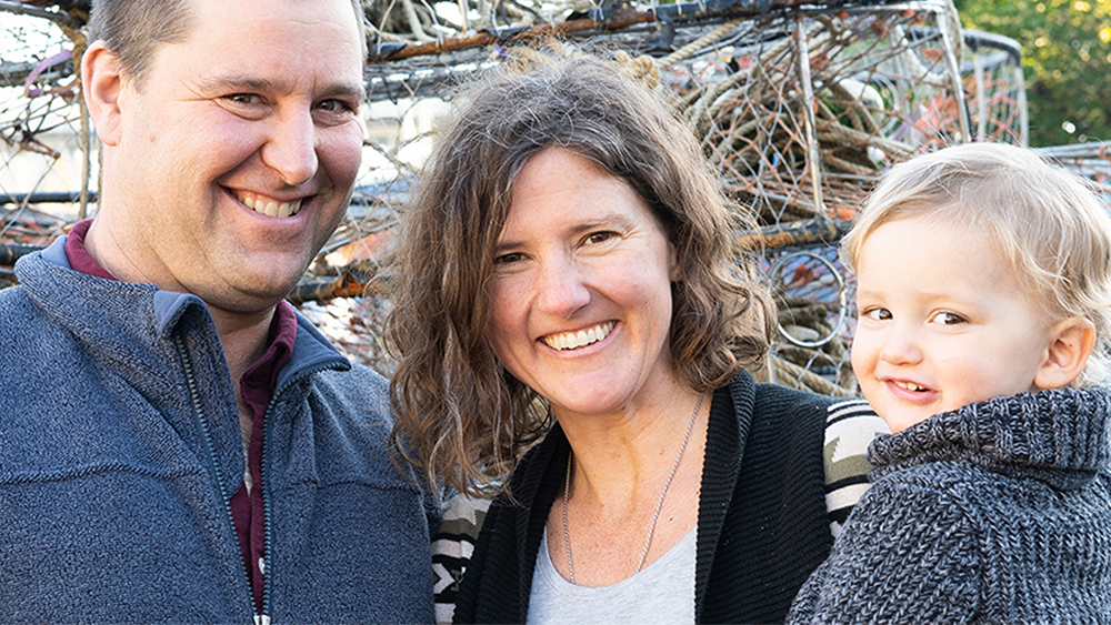 Say hello to our lingcod fishing family, Pilar, Bruce, and Rex Martinelli! The Martinelli's have been bringing Rex to work ever since he was 4 months old and he is all smiles on deck!